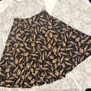 ✨ LuLaRoe Madison Feather Skirt! ✨